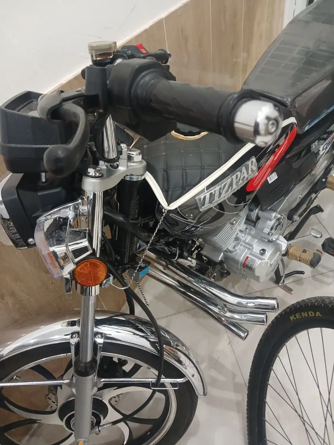 موتورتیزپرمشکی ۴۰۲تمیزسه هزارکار|موتورسیکلت|قائن, |دیوار