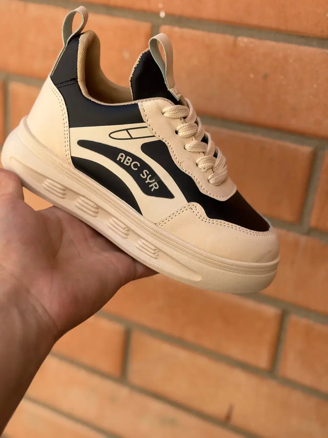 کفش اسپرت بچگانه برای دسفروشی|کیف، کفش، کمربند|تبریز, |دیوار