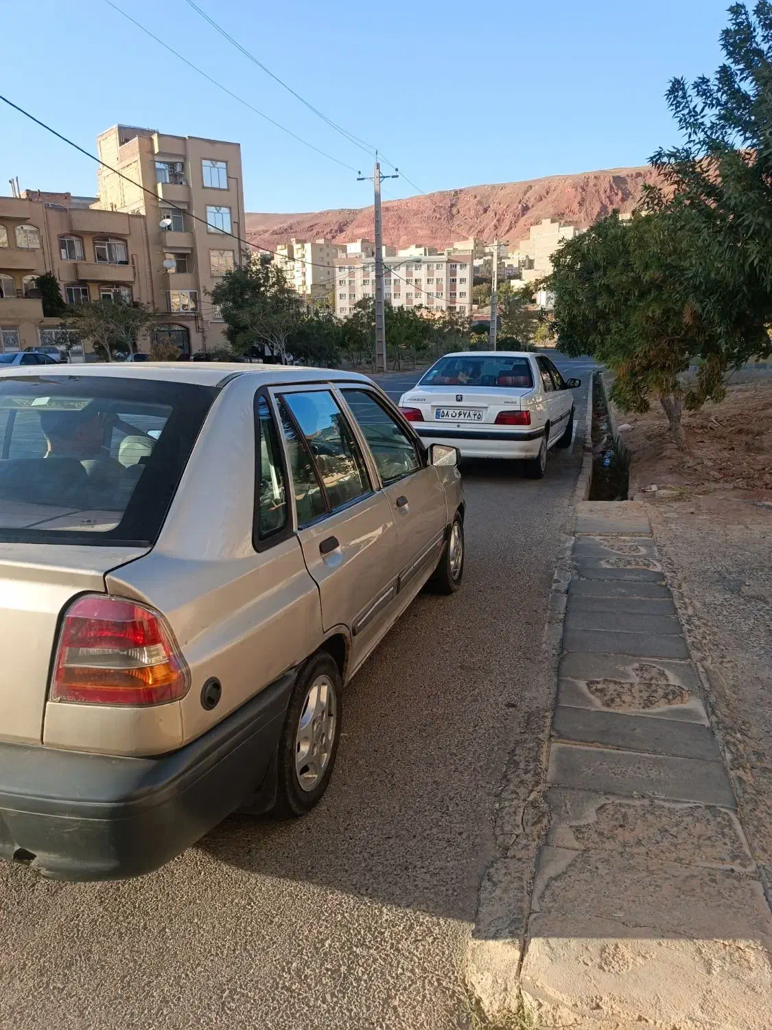 فروش یک دستگاه خودرو پراید ۱۴۱ مدل ۸۵رنگ بژ|خودرو سواری و وانت|تبریز, |دیوار