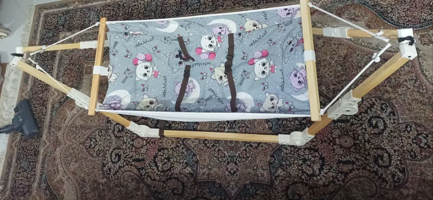 گهواره|تخت و صندلی بچه|مشهد, عبادی|دیوار