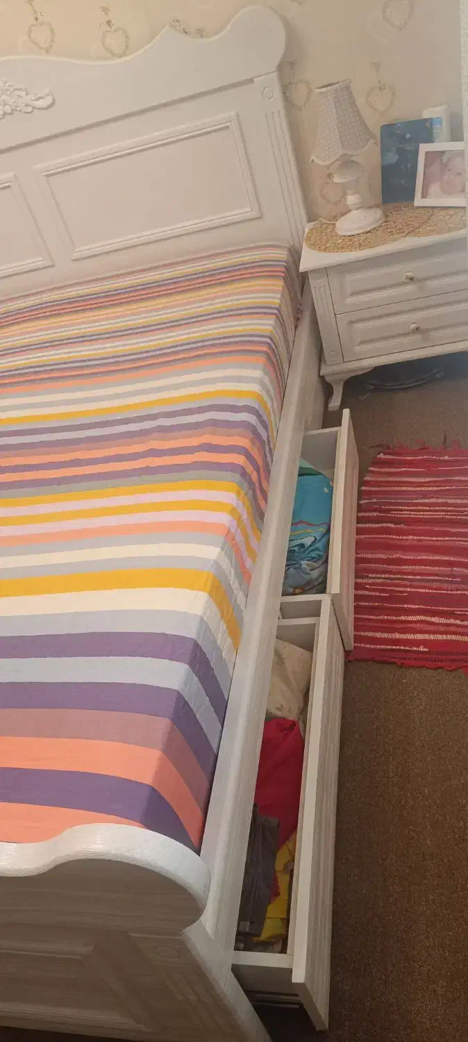 سرویس خواب سفید|تخت و سرویس خواب|رشت, دیلمان|دیوار