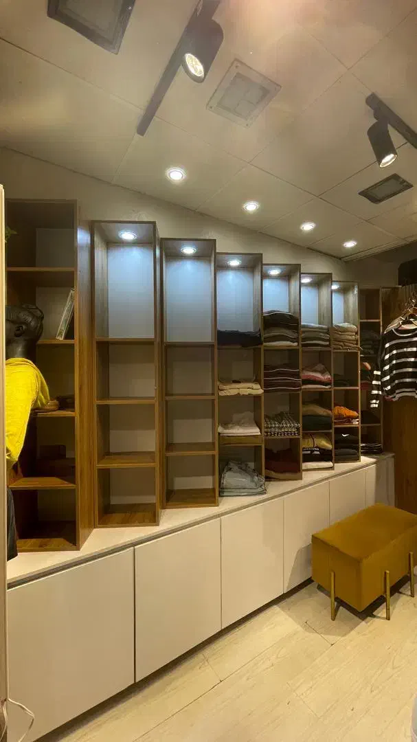 اجاره مغازه مرکز شهر جنب پاساژ آزادی|اجارهٔ مغازه و غرفه|بوشهر, |دیوار