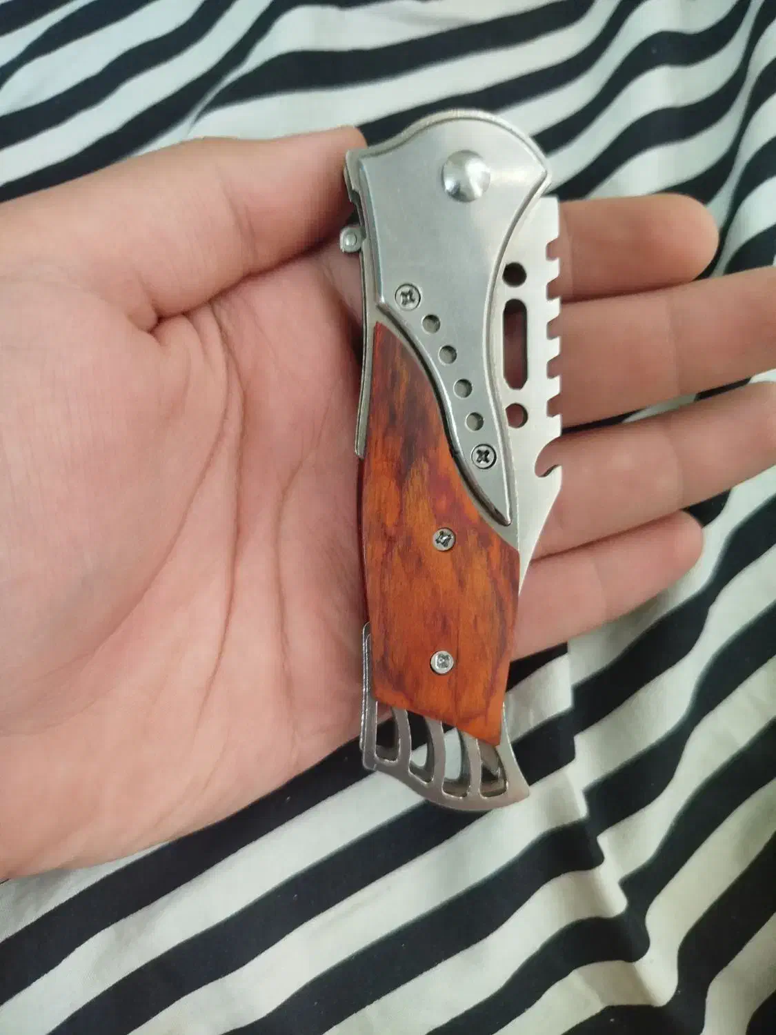 چاقوی کوهنوردی ضامن دار|کوهنوردی و کمپینگ|اصفهان, بهارستان (مخابرات)|دیوار