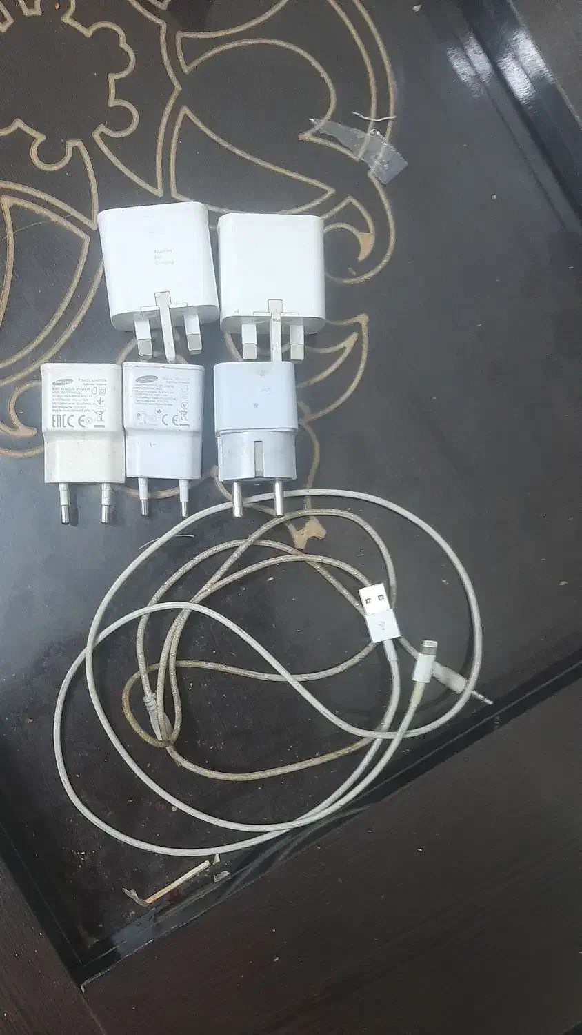 دوعدد آداپتور سامسونگ + AUX + سیم شارژ آیفون|لوازم جانبی موبایل و تبلت|اصفهان, باغ فدک|دیوار