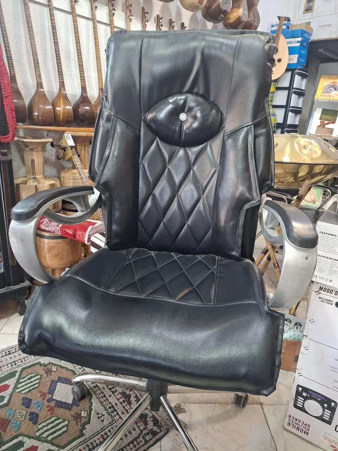 صندلی مدیریتی سالم به شرط|مبلمان اداری|رودهن, |دیوار