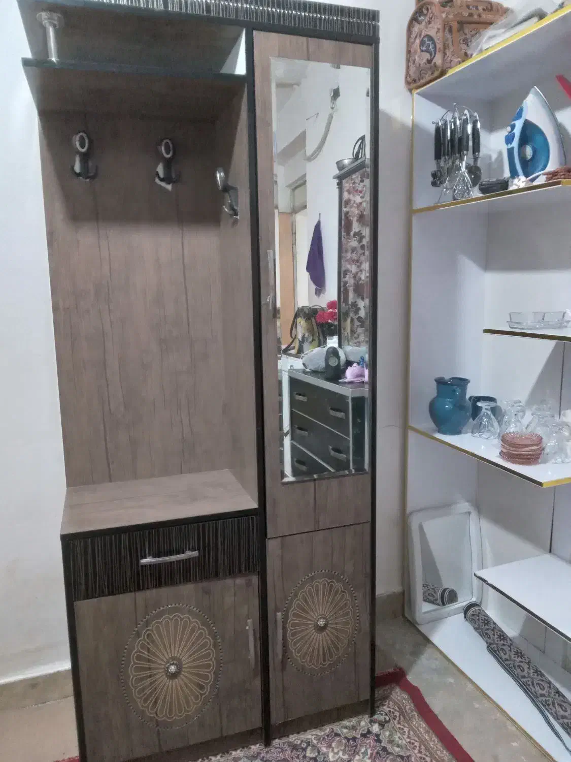 پارتیشن.جاکفشی .کمد اینه دار قیمت ۲۴۰۰|جاکفشی، کمد، دراور|مسجد سلیمان, |دیوار