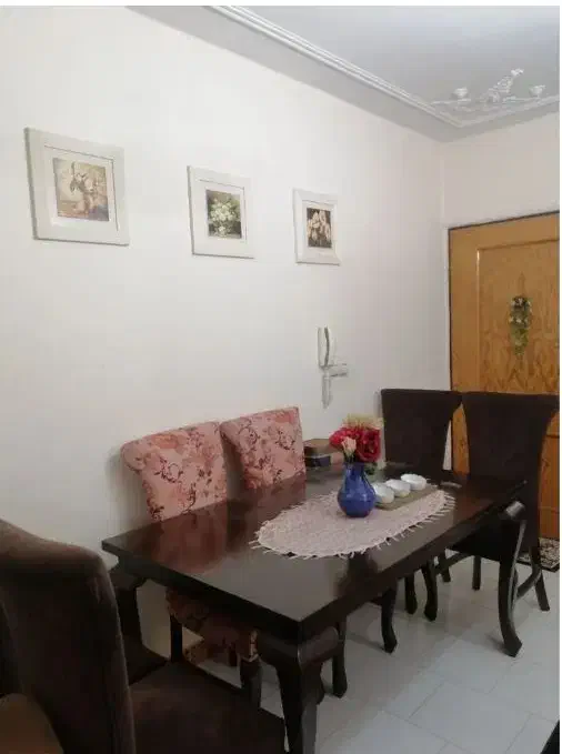 میز غذا خوری|میز و صندلی غذاخوری|رشت, منظریه|دیوار