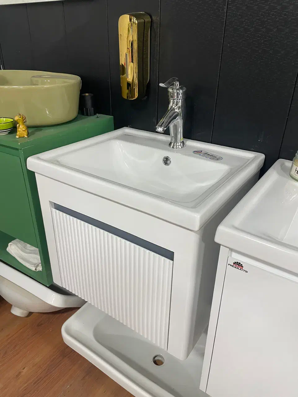 چرا همه دنبال این روشویی‌ کابینتی هستند|لوازم سرویس بهداشتی|شیراز, فرهنگ شهر|دیوار