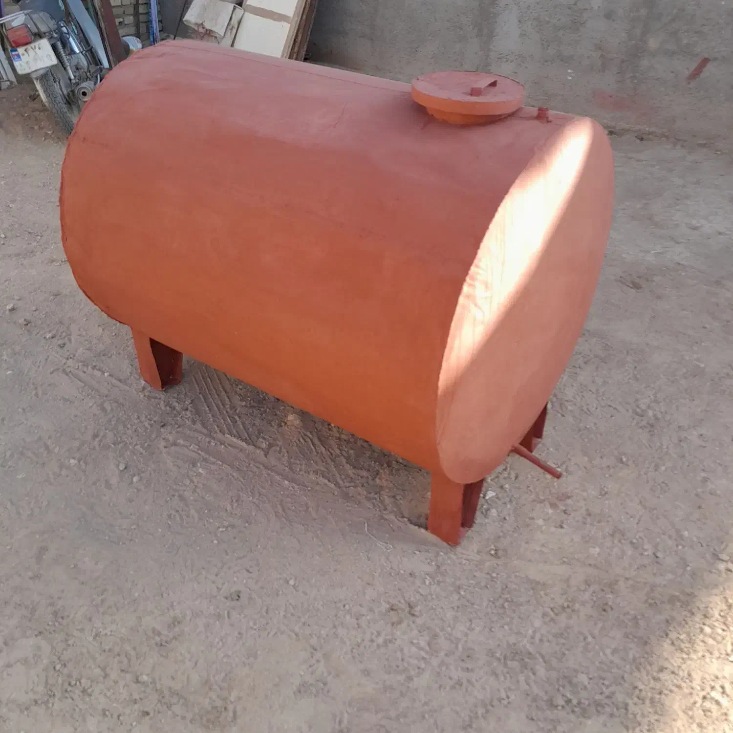 تانکر۱۰۰۰لیتری|مصالح و تجهیزات ساختمان|قیدار, |دیوار