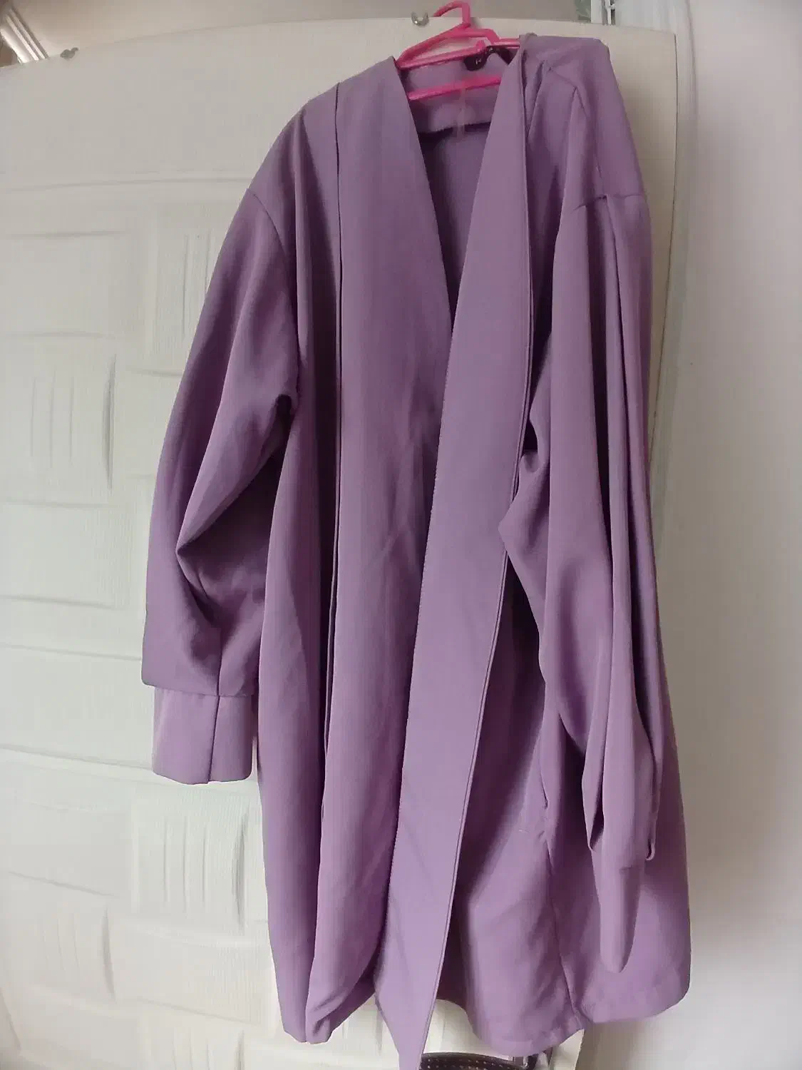 مانتو ها قیمت دویست و پنجاه کاپشن و بارانی چهارصد|لباس|خوی, |دیوار