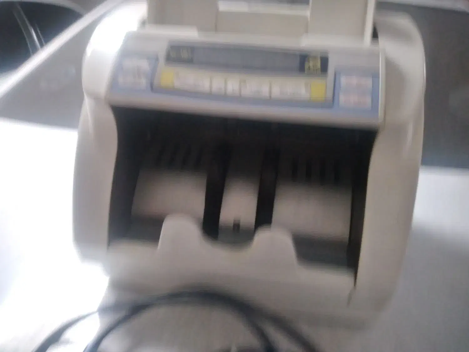 دستگاه پول شمار|دفتر کار|بندر انزلی, کوی بهار|دیوار