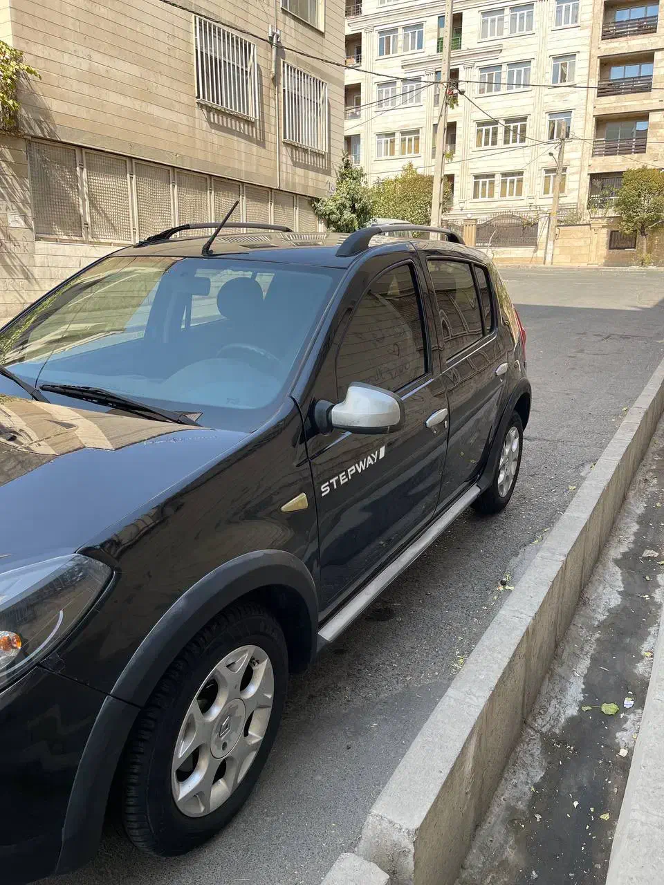 ساندرو استپ وی رنگ دار اتومات شاسی ها سالم|خودرو سواری و وانت|تهران, جنتآباد مرکزی|دیوار