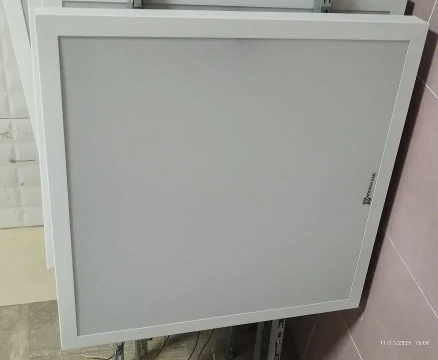 چراغ روکار و داخل کاذب پنل ال ای دی 60*60 50وات|لامپ و چراغ|مشهد, امیریه|دیوار