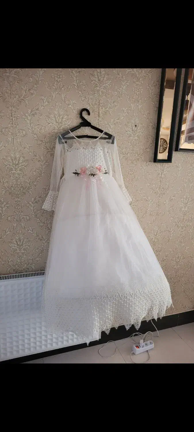 لباس محلی و لباس عروس بسیار زیبا و نو|لباس|خرمآباد, |دیوار