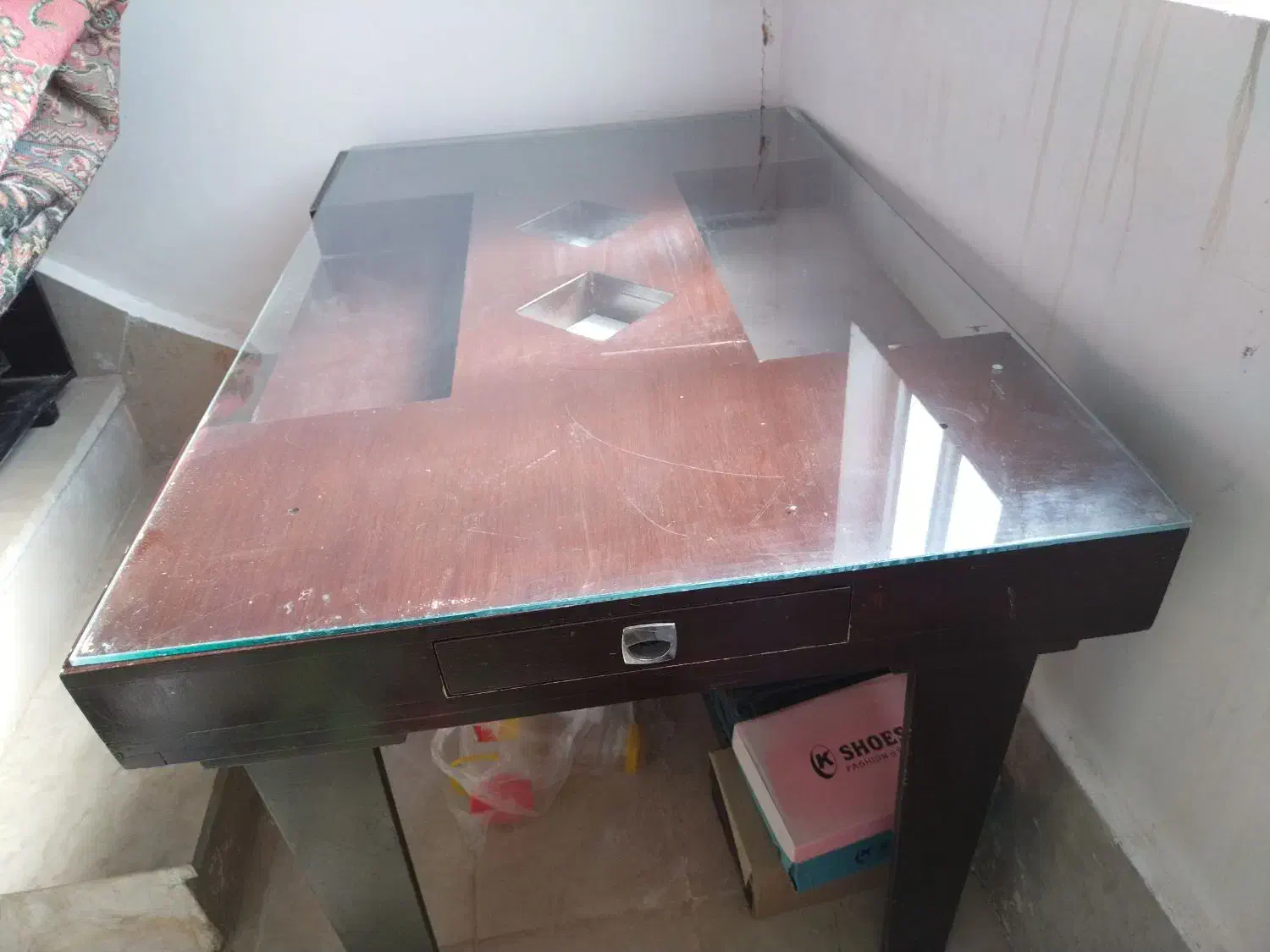 میز بدون صندلی|میز و صندلی غذاخوری|خرم‌آباد, |دیوار