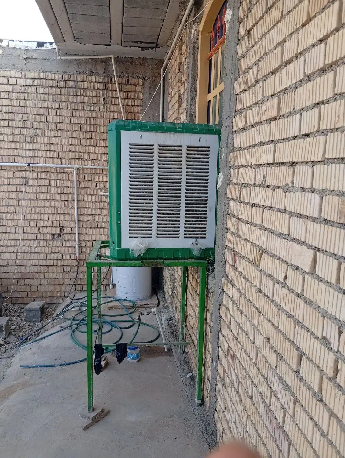 کولرابی|کولر آبی|چرام, |دیوار