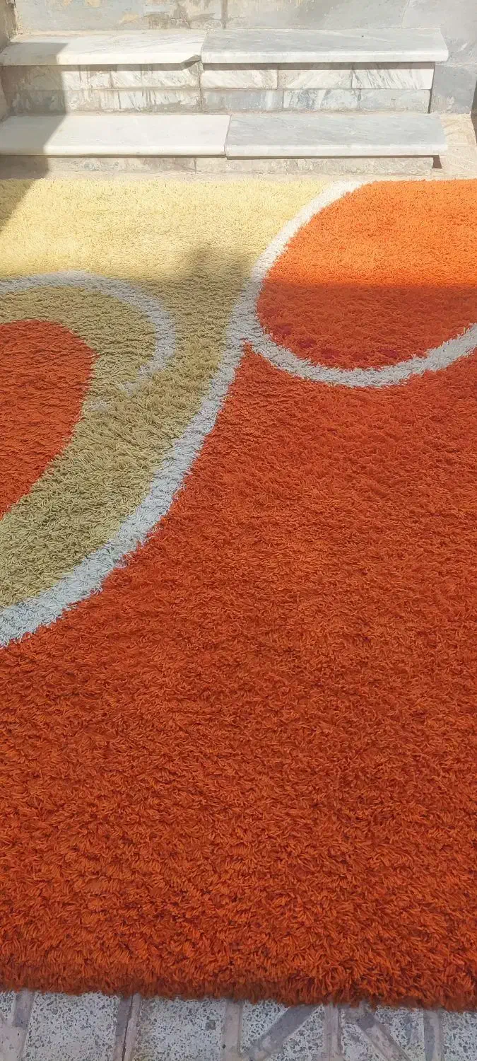 فرش فانتزی|فرش|شاهین‌شهر, بنیاد ازدواج|دیوار