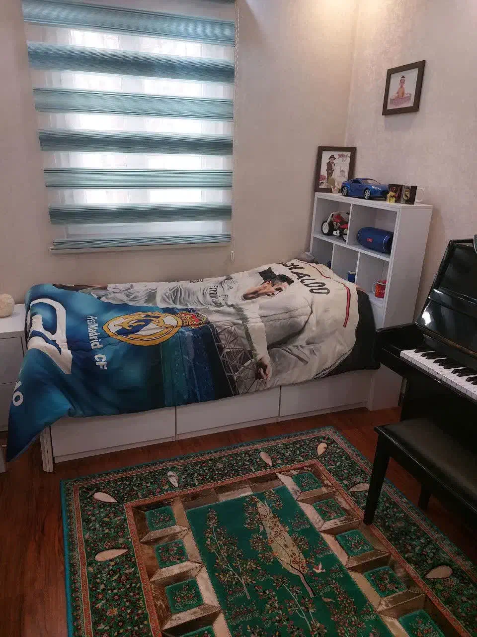 تخت یک نفره شیک تمیز همراه با تشک آلمانی|تخت و سرویس خواب|تهران, شهرک شهید باقری|دیوار