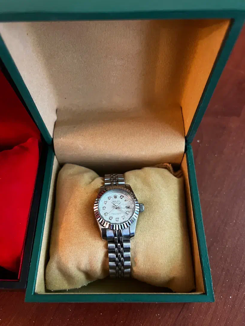 ساعت رولکس و سیکو دارای جعبه شیک و زیبا|ساعت|تهران, نازیآباد|دیوار