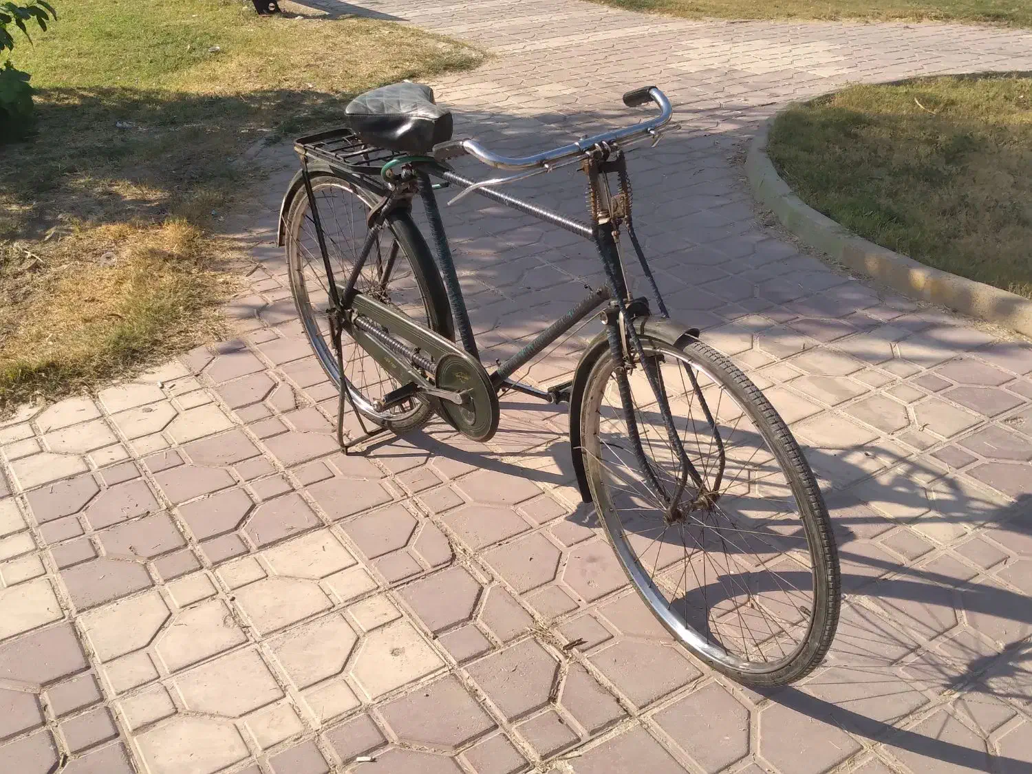 دوچرخه ۲۸ قدیمی|دوچرخه، اسکیت، اسکوتر|بهبهان, |دیوار