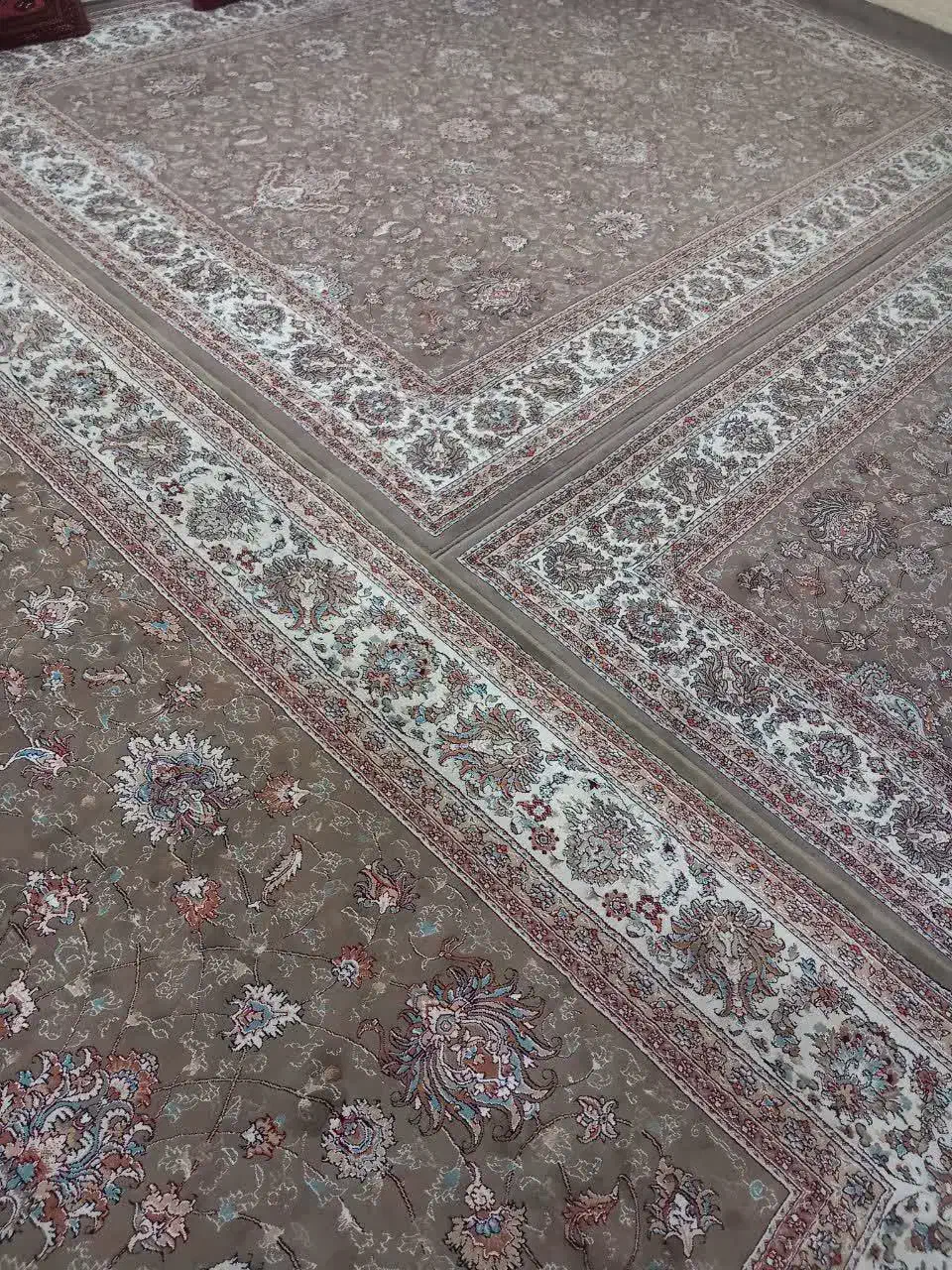 سه تخته فرش در حد نو یک نقش|فرش|ملایر, |دیوار