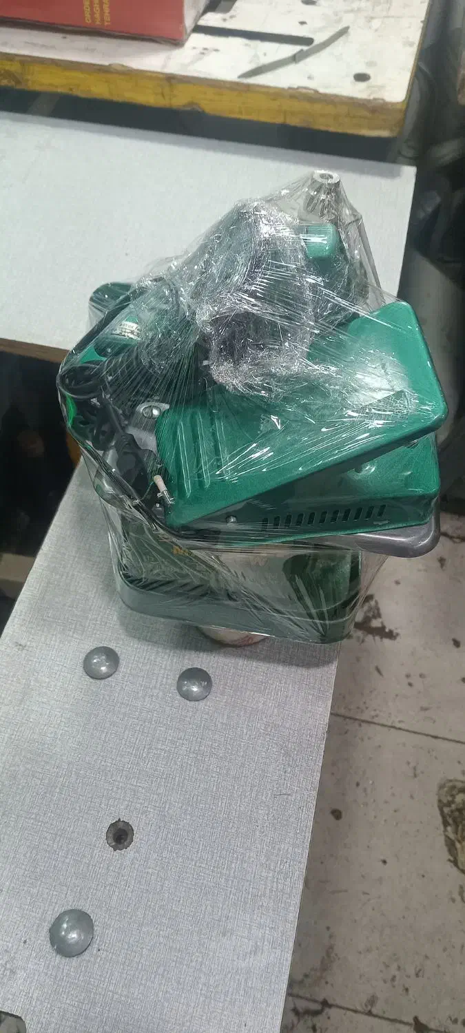 زیگزال پروانه در حد اکبند|چرخ خیاطی و ریسندگی|قرچک, میرزائی شمالی|دیوار