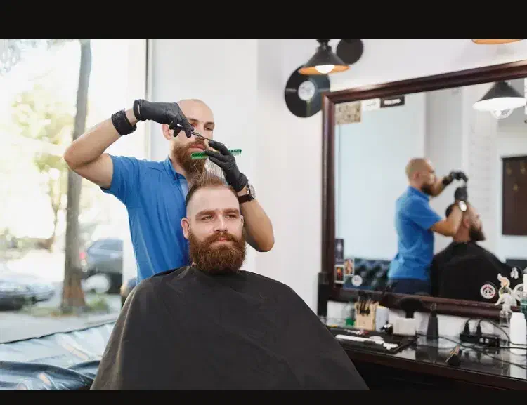 اجاره صندلی ارایشگاه مردانه صدرا|خدمات آرایشگری و زیبایی|صدرا-فارس, فاز ۱|دیوار