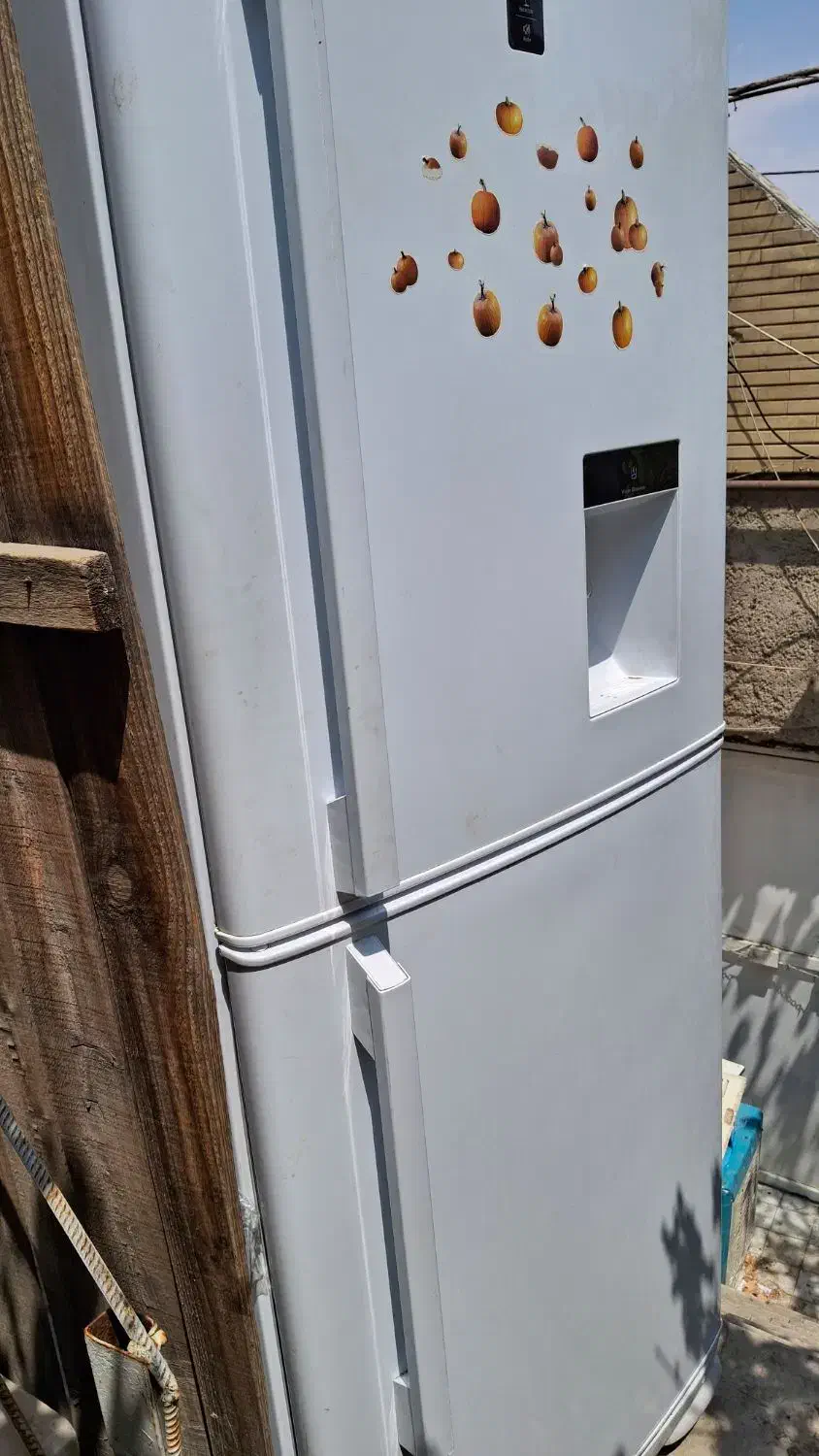 یخچال و فریزر|یخچال و فریزر|شیراز, جانبازان|دیوار