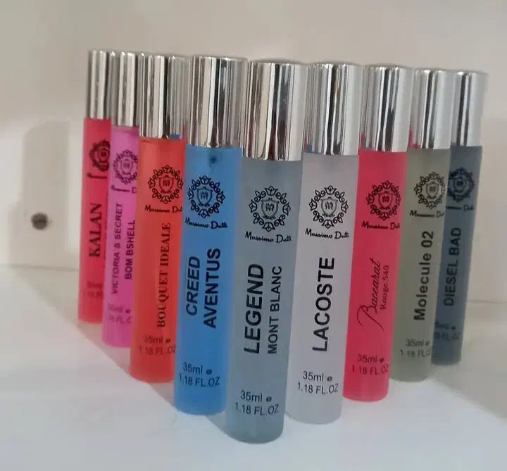 فروش عمده عطرای قلمی ۳۵ میل با ۷۴رایحه مختلف|آرایشی، بهداشتی، درمانی|همدان, |دیوار