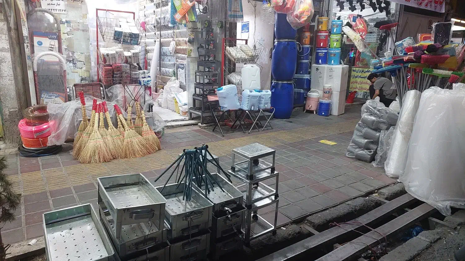 کارگر|استخدام خدمات فروشگاه و رستوران|تهران, مشیریه|دیوار