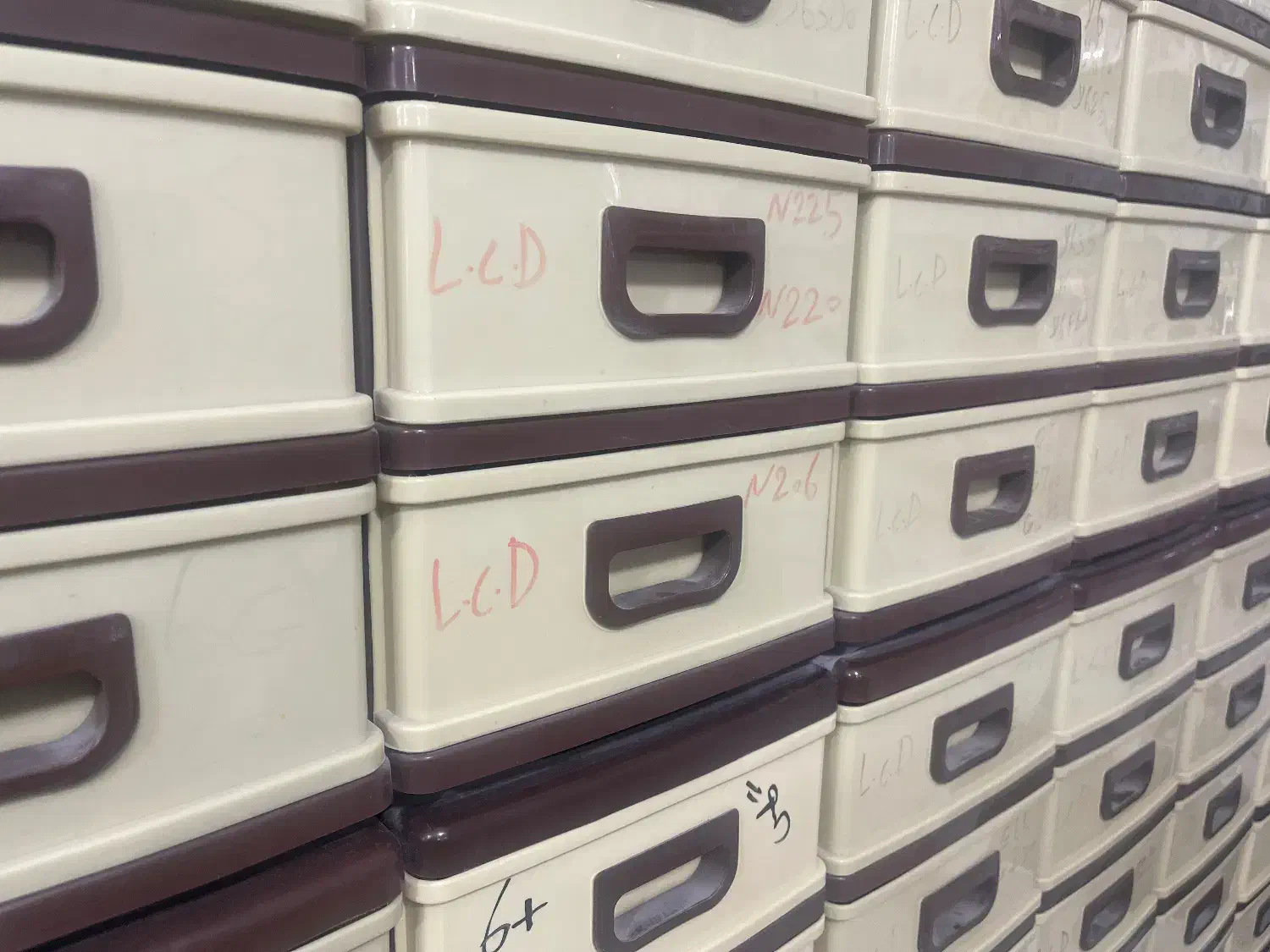 کشوی پلاستیکی|ظروف نگهدارنده، پلاستیکی، یکبارمصرف|درگهان, |دیوار