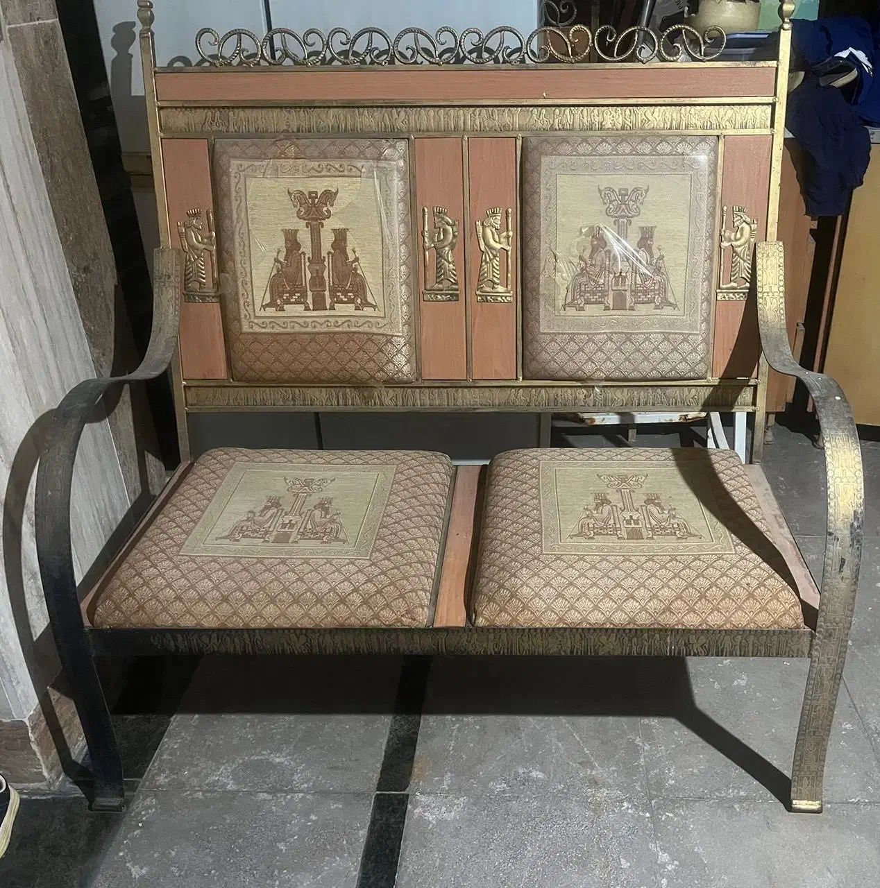 مبل و میز تی وی و میز تلفن|مبلمان خانگی و میز عسلی|بهبهان, |دیوار