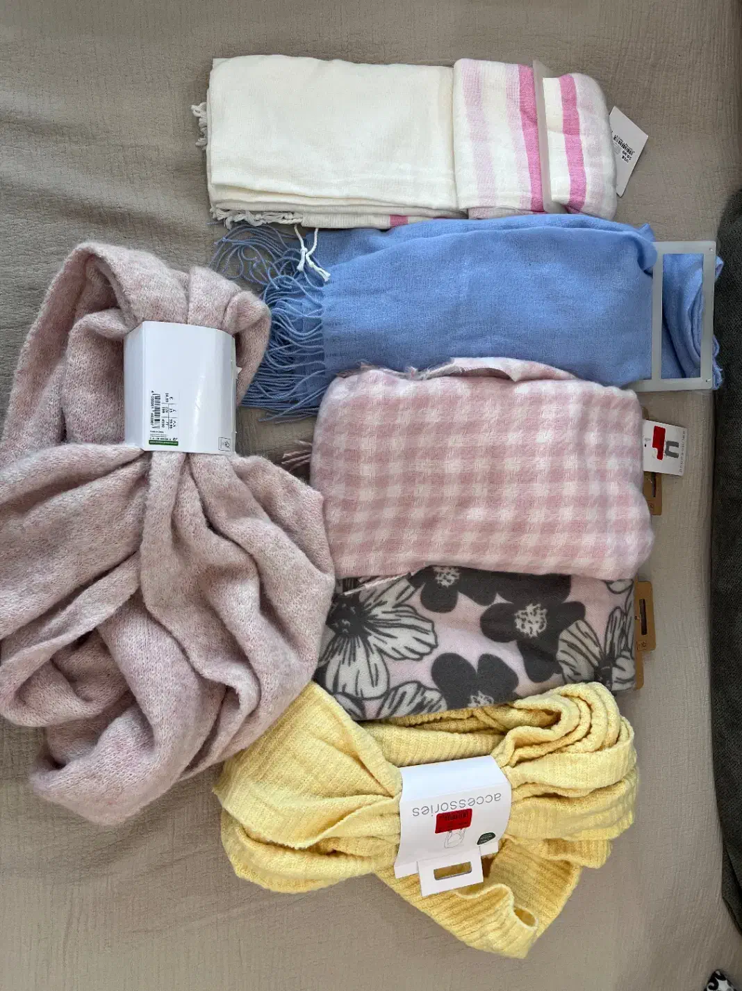 شال آلمانی خیلی لطیف و سبک و مناسب فصل|لباس|کرج, شهرک جهان‌نما|دیوار