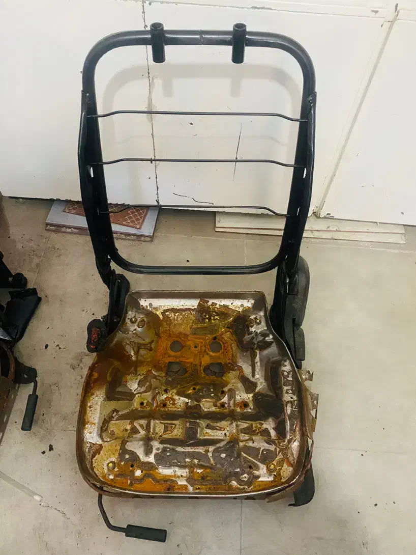 اسکلت کامل صندلی و داشبورد تیبا۲|قطعات یدکی و لوازم جانبی|شیراز, نصر|دیوار