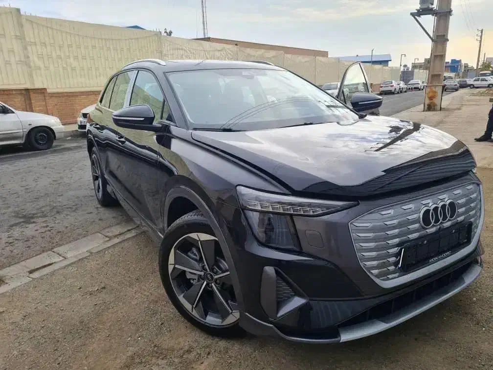 آئودی Q5 2024 تیپ ۳ سیلور پکیج خشک|خودرو سواری و وانت|تهران, محمودیه|دیوار