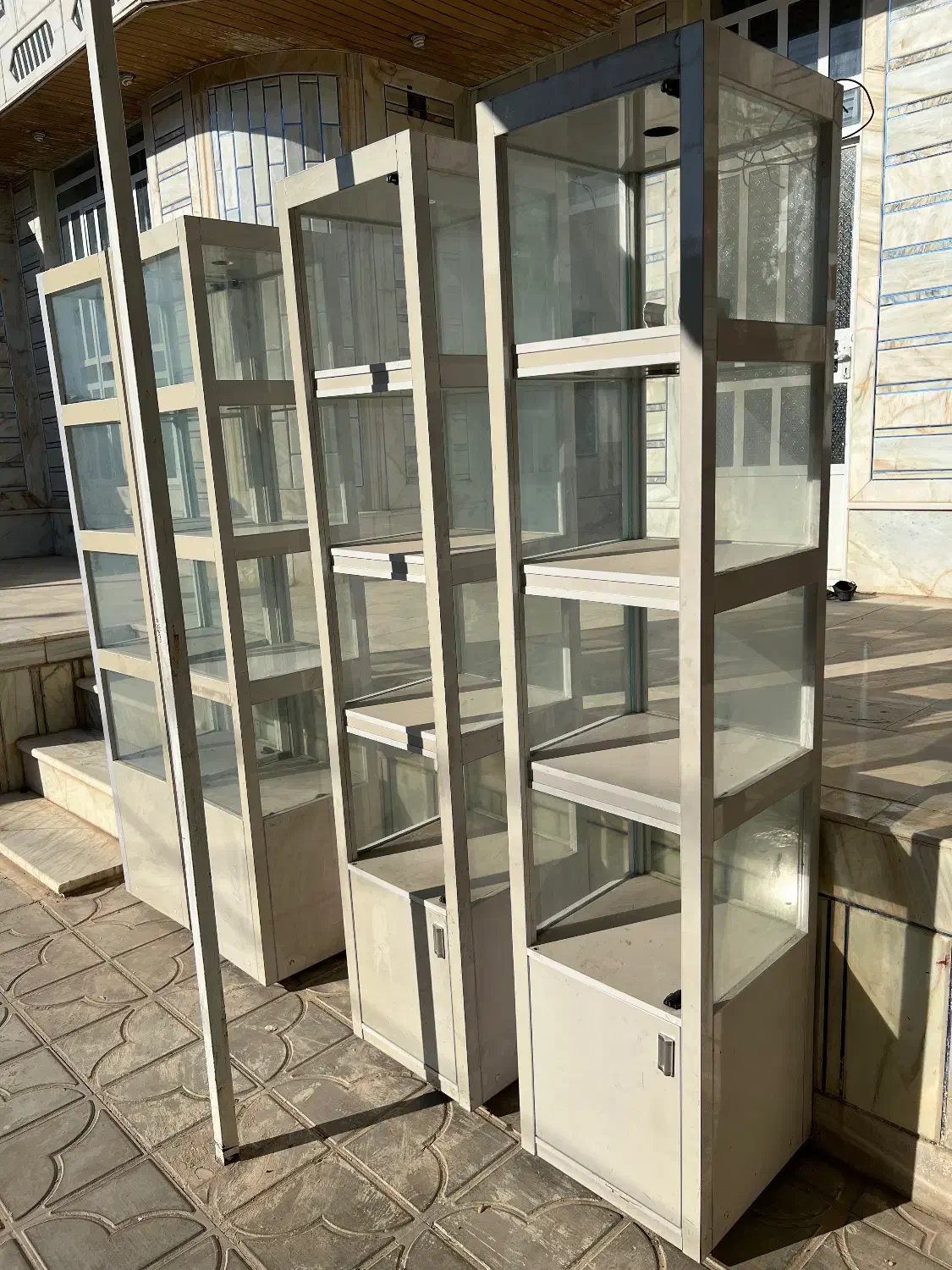 پارتیشن و ویترین|فروشگاه و مغازه|نیریز, |دیوار