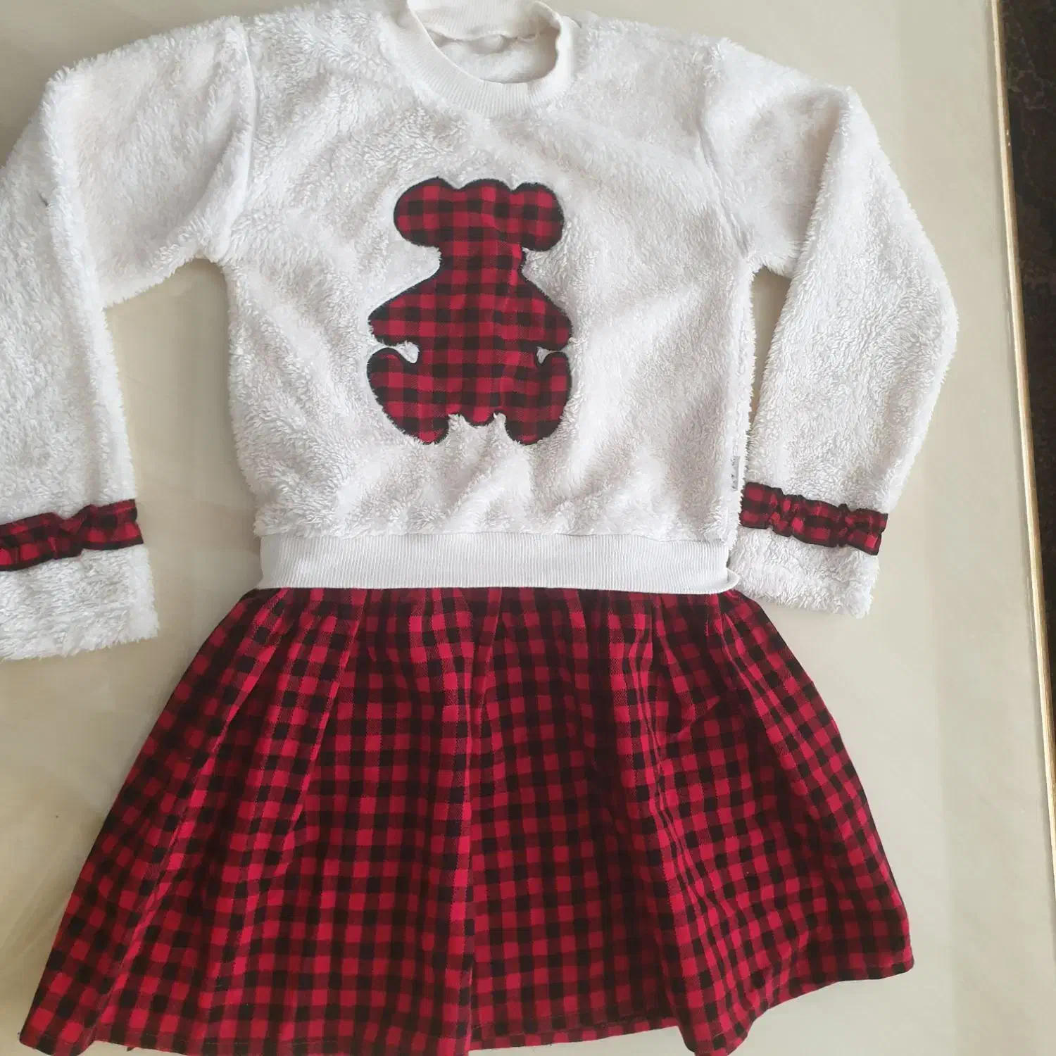 لباسهای دخترانه|کفش و لباس بچه|قم, شاه احمد قاسم|دیوار