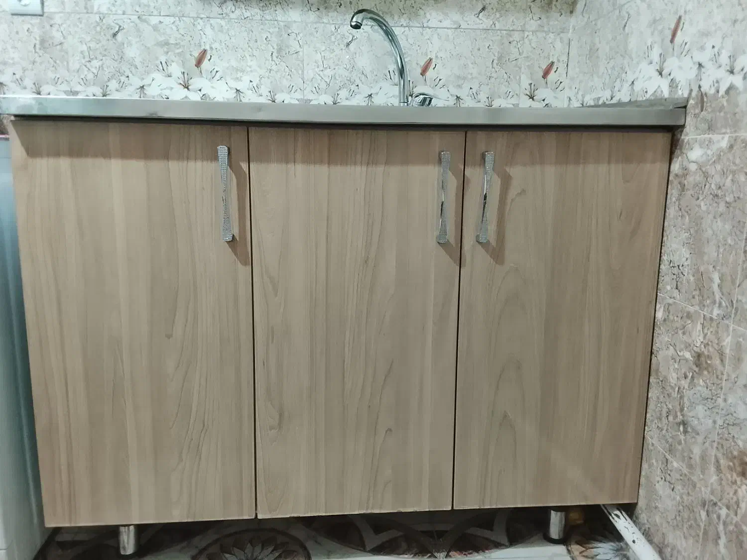 کابینت ظرفشویی همراه با سینک وشیر|مصالح و تجهیزات ساختمان|تبریز, |دیوار