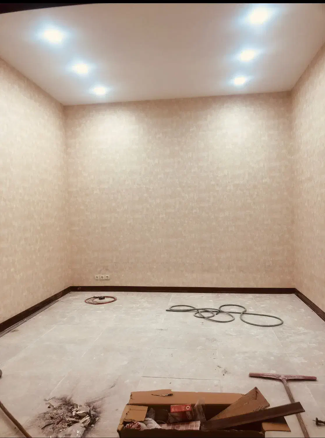 اجاره دو مغازه و خانه کنار هم|اجارهٔ مغازه و غرفه|مرودشت, بیست متری بیمارستان|دیوار