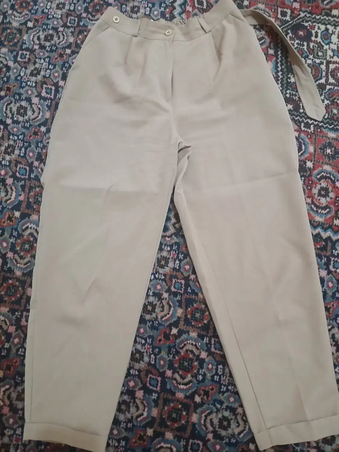 تعدادی کیف و کفش|کیف، کفش، کمربند|اردبیل, |دیوار