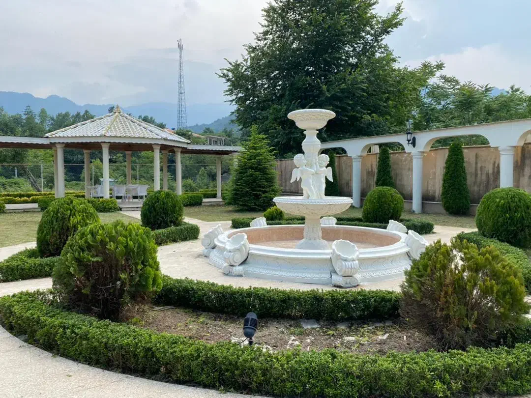 اجاره عمارت لاکچری حیاط دلباز و مدرن ویو جنگل|اجارهٔ کوتاه‌مدت ویلا و باغ|فومن, |دیوار