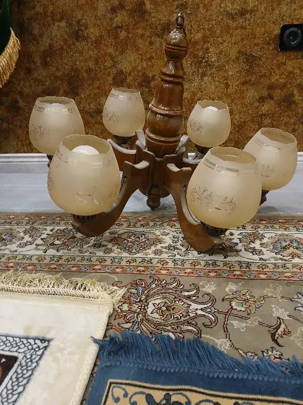 لوستر ۳ و ۶ شاخه چوبی|لوستر و چراغ آویز|مشهد, خرمشهر|دیوار