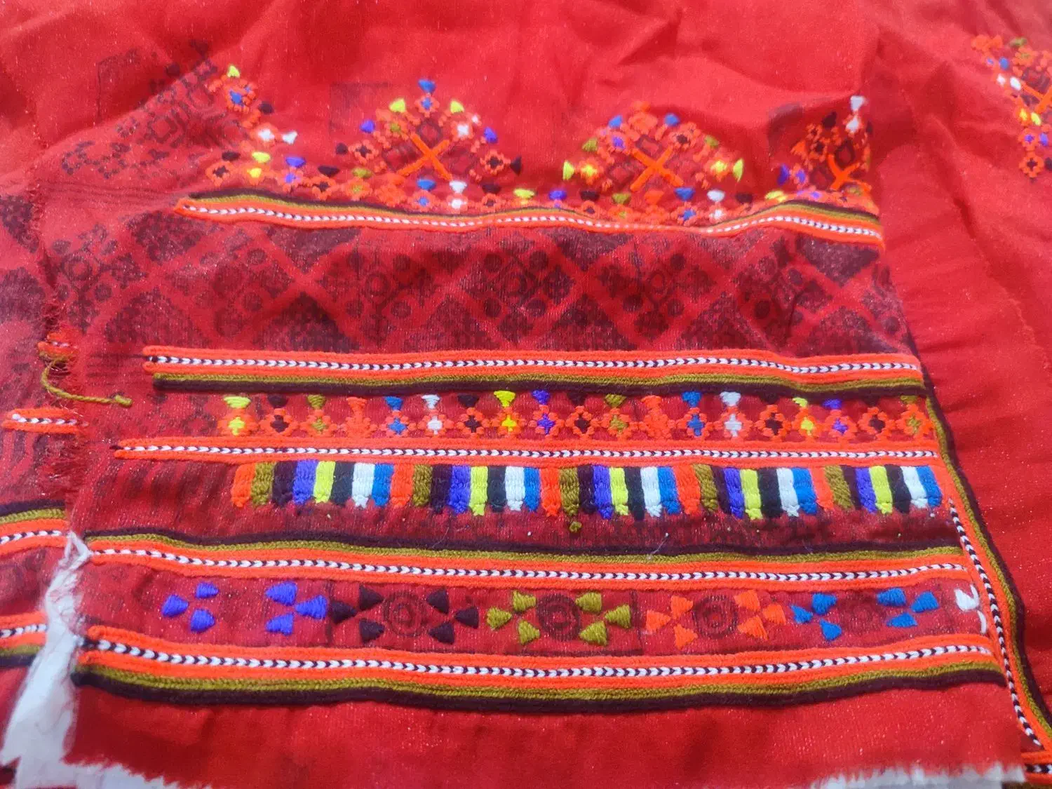 لباس بلوچی|لباس|چابهار, |دیوار