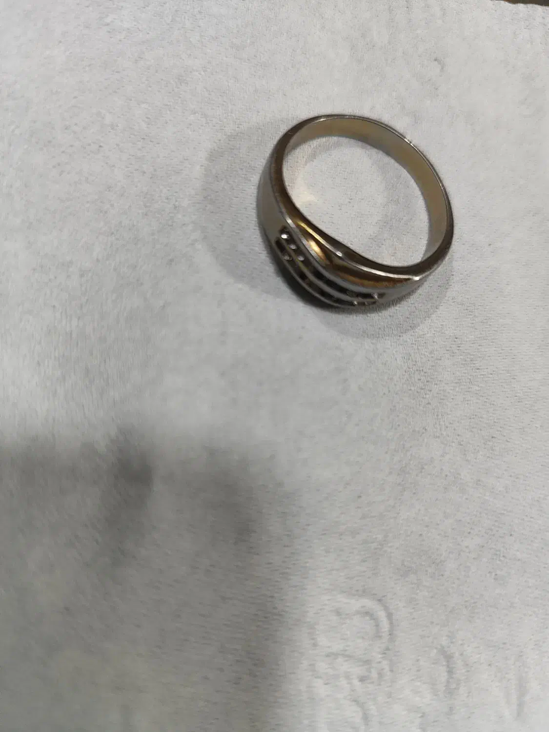 انگشتر پیدا شده|اشیا|تبریز, |دیوار