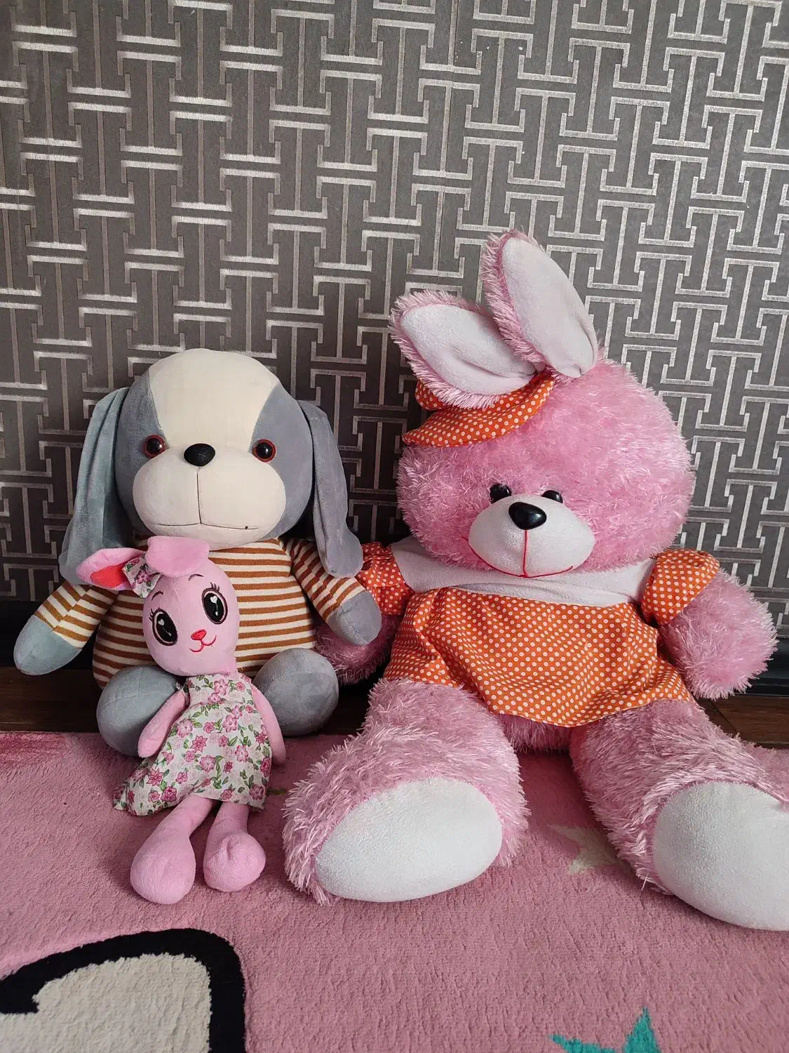 عروسک|اسباب‌بازی بچه|پردیس, فاز ۳|دیوار