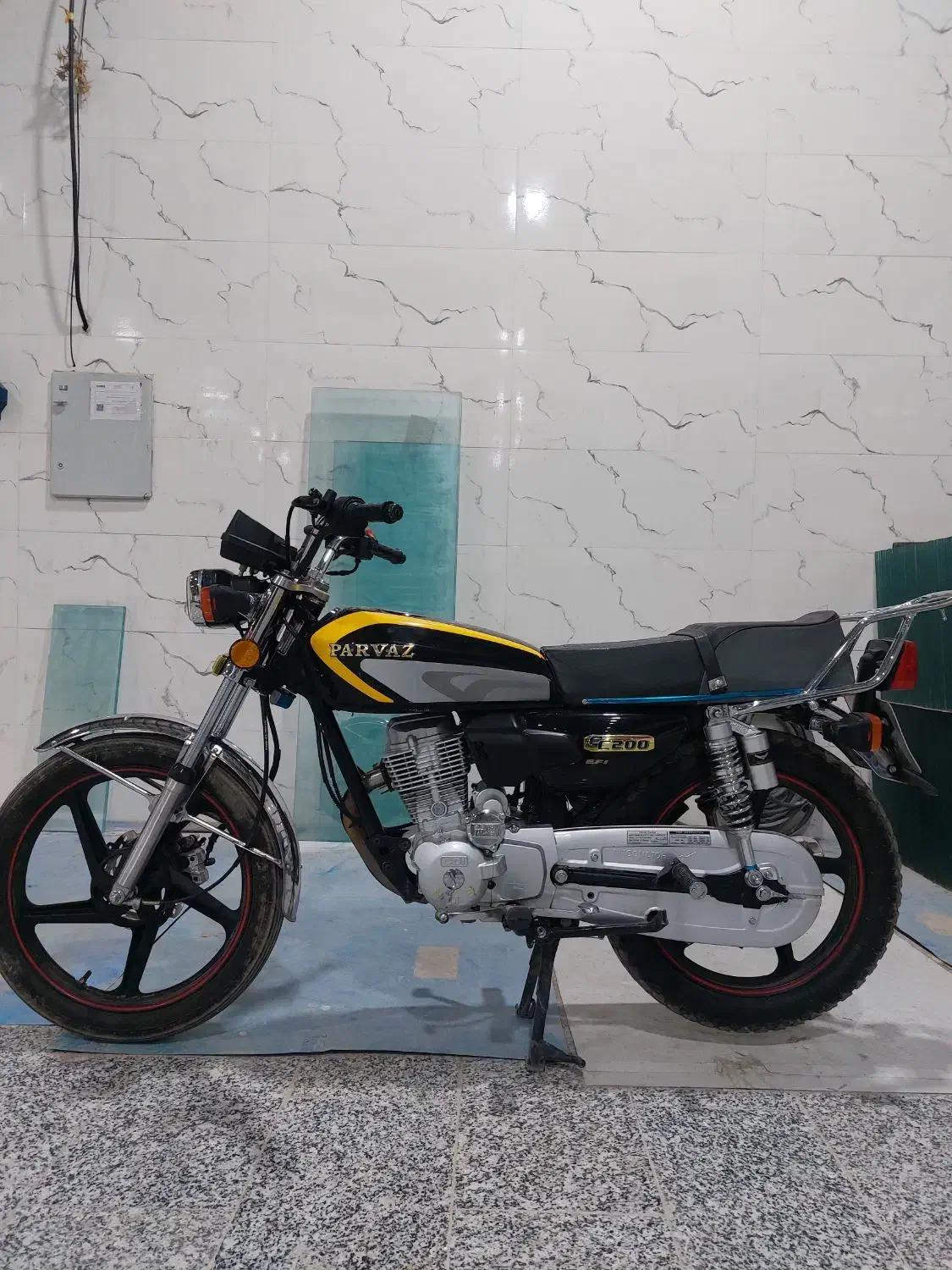 فروش موتور ۲۰۰ پرواز۴۰۳|موتورسیکلت|شازند, |دیوار
