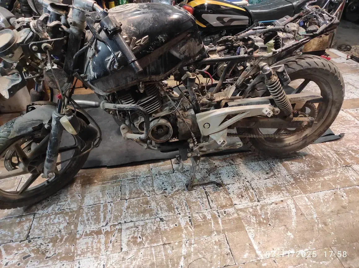 پالس 180 یوجی فور انجین پلمپ|موتورسیکلت|ری, شهادت|دیوار