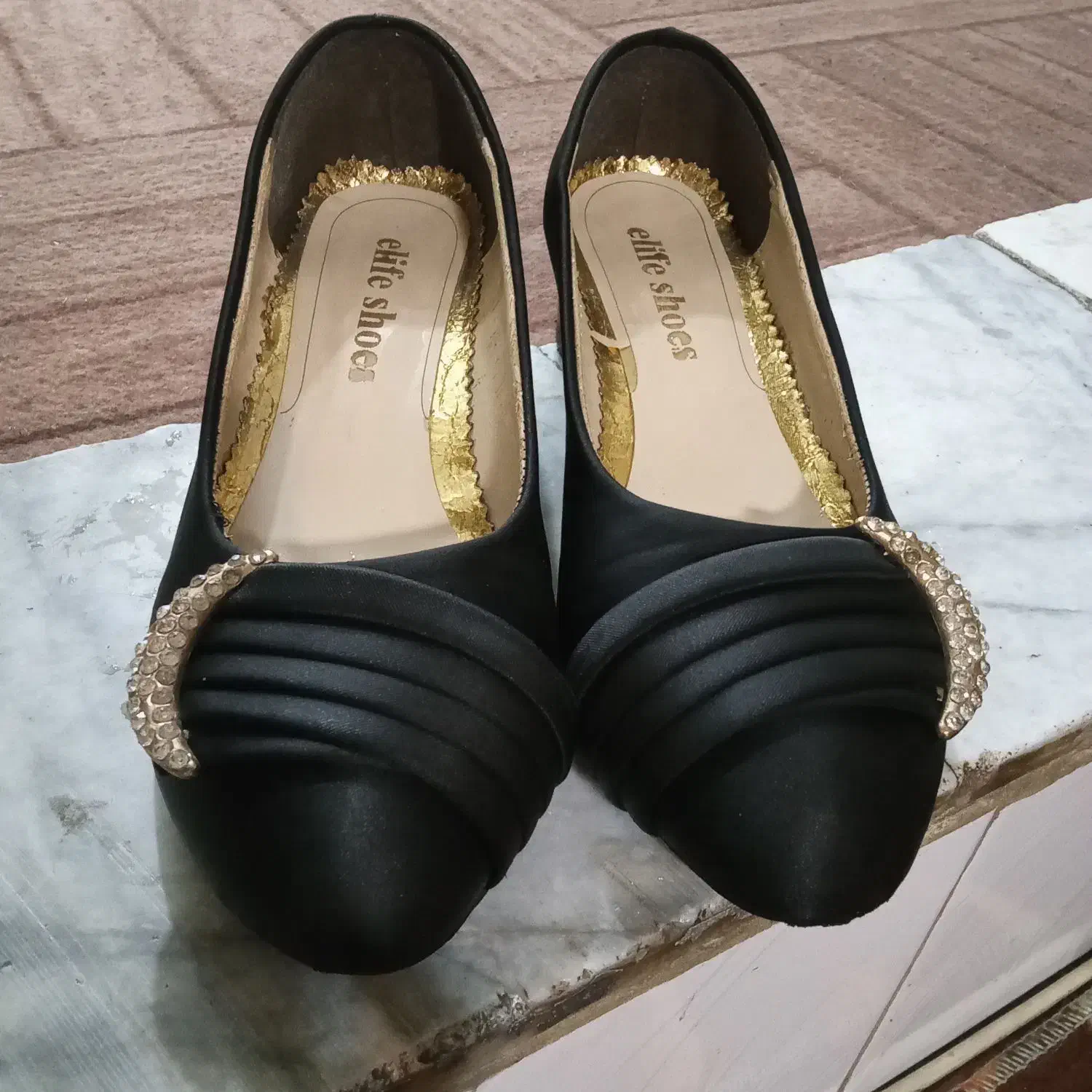 کفش زنانه سایز ۳۹|کیف، کفش، کمربند|چهارباغ, |دیوار