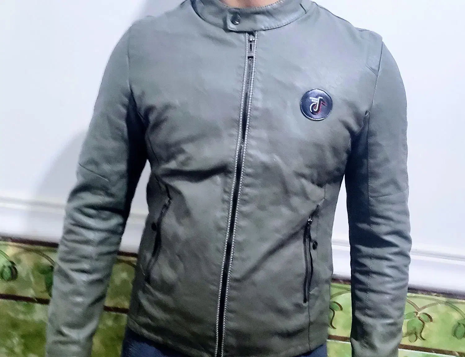 کت چرم سبز زیتونی|لباس|دهدشت, |دیوار