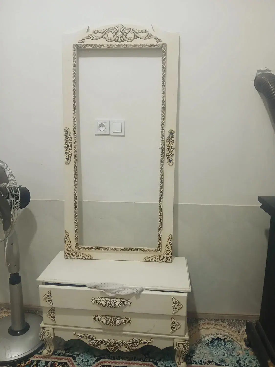 آیینه شمدون|آینه|بردسکن, |دیوار